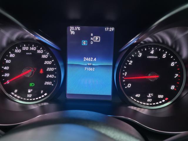 Mercedes-Benz C-Class 2019 thumb 4