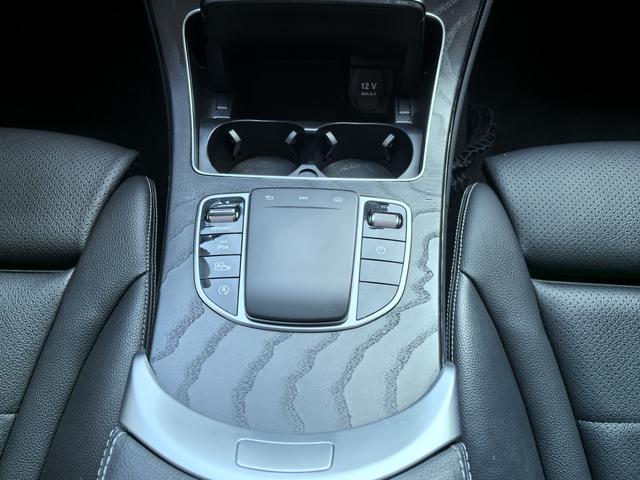 Mercedes-Benz C-Class 2019 thumb 5