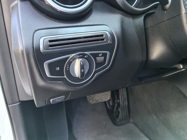 Mercedes-Benz C-Class 2019 thumb 6