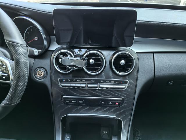 Mercedes-Benz C-Class 2019 thumb 9