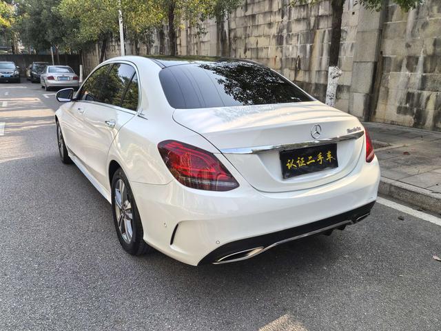 Mercedes-Benz C-Class 2019 thumb 12