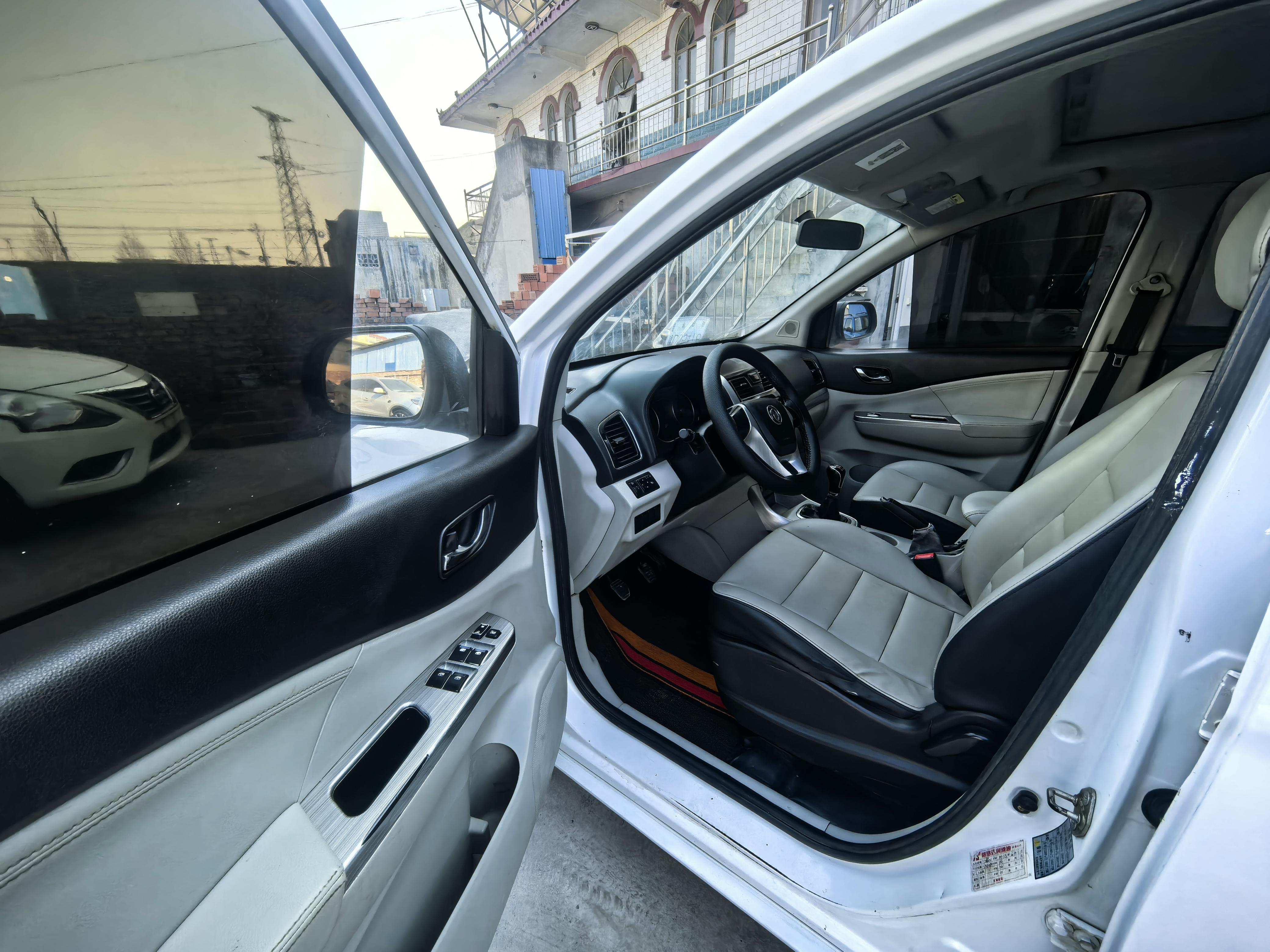 Dongfeng Fengxing S500 2017 thumb 5