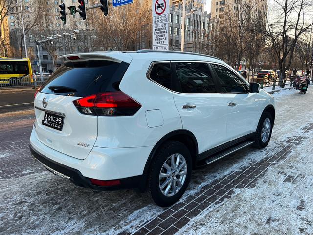Nissan X-Trail 2023 thumb 2