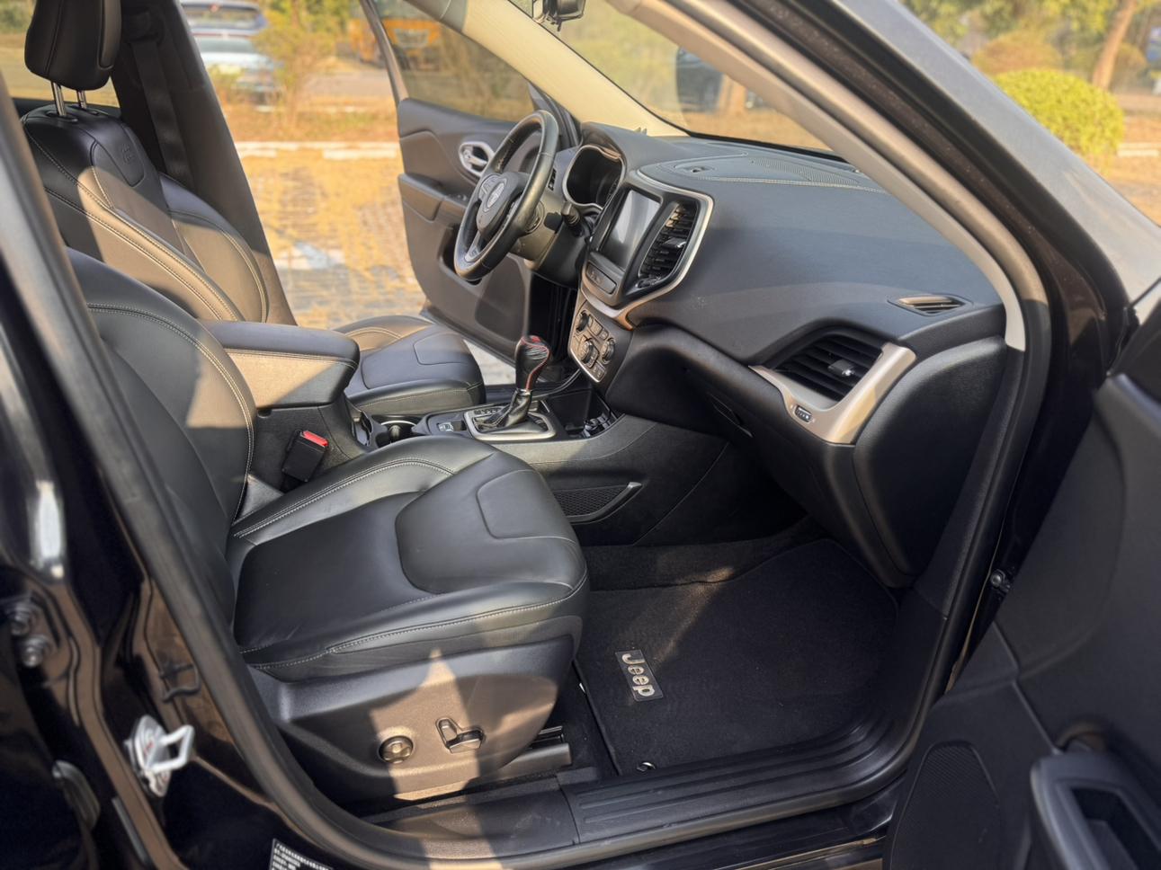 Jeep Renegade 2019 thumb 8