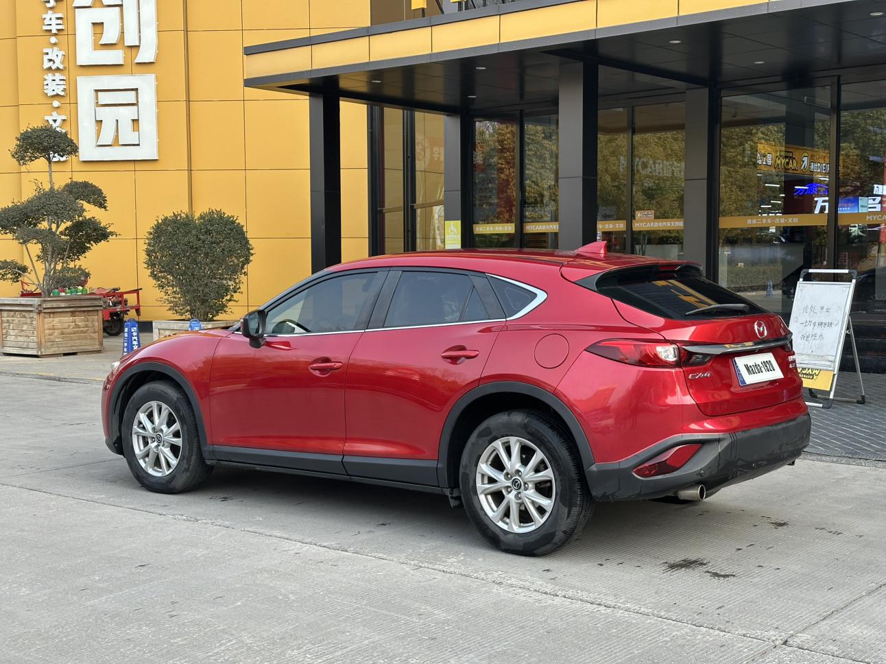 Mazda CX-4 2016 thumb 3