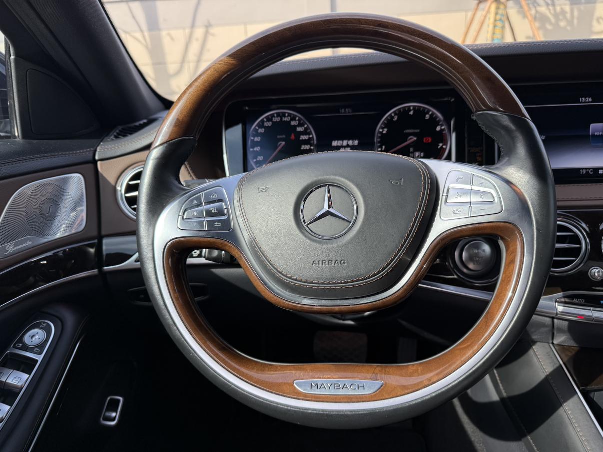 Mercedes-Benz S-Class 2017 thumb 9