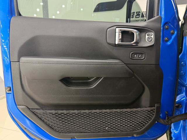 Jeep Gladiator 2023 thumb 9