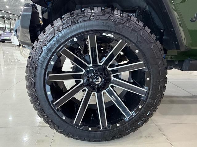 Jeep Gladiator 2023 thumb 12