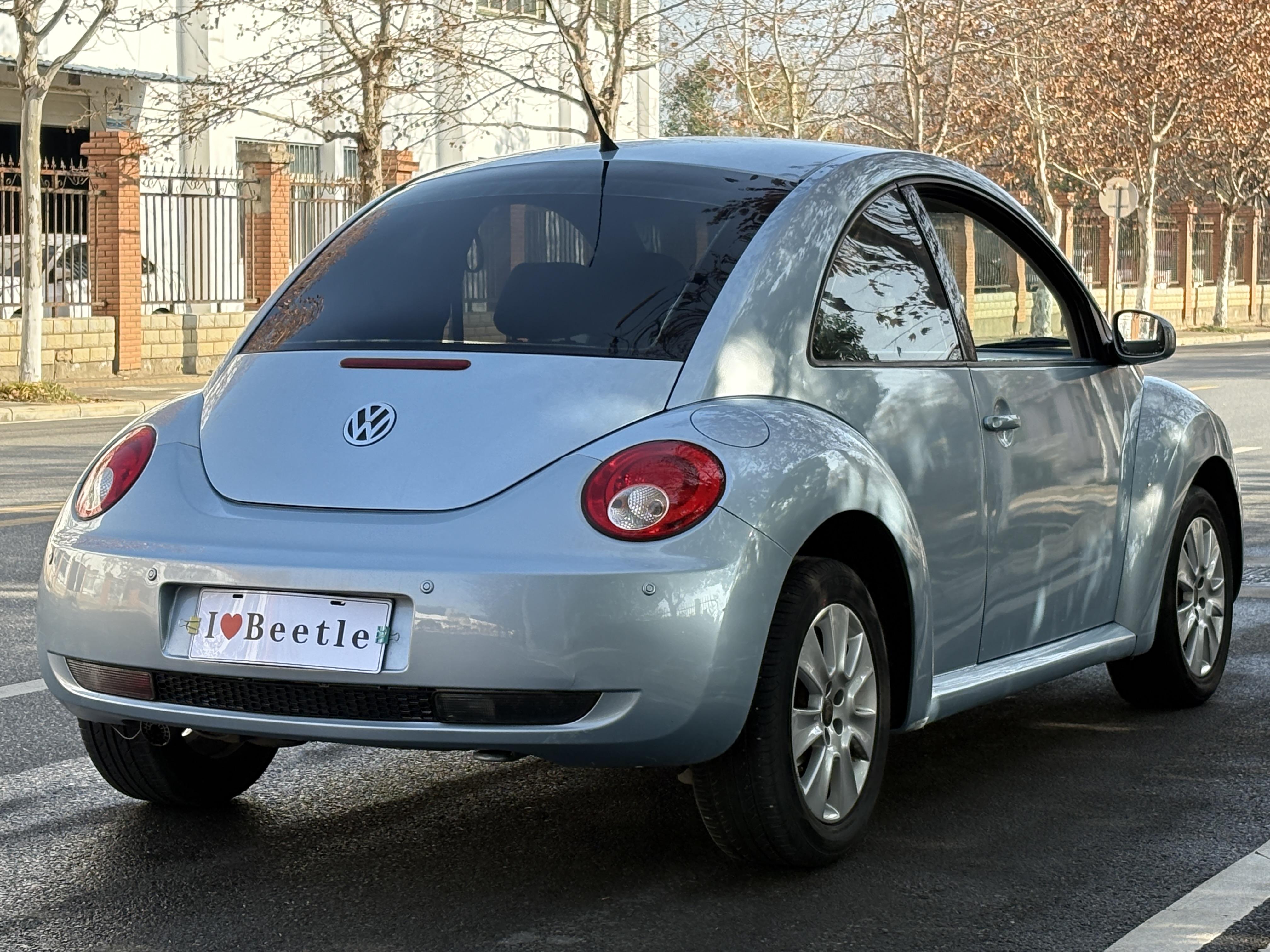 Volkswagen Beetle 2011 thumb 5