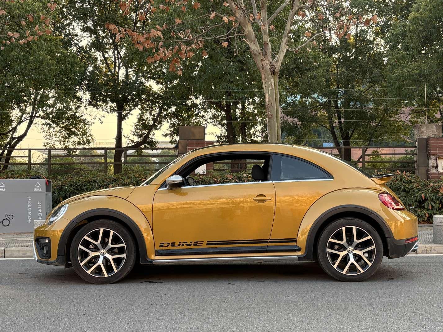 Volkswagen Beetle 2018 thumb 2