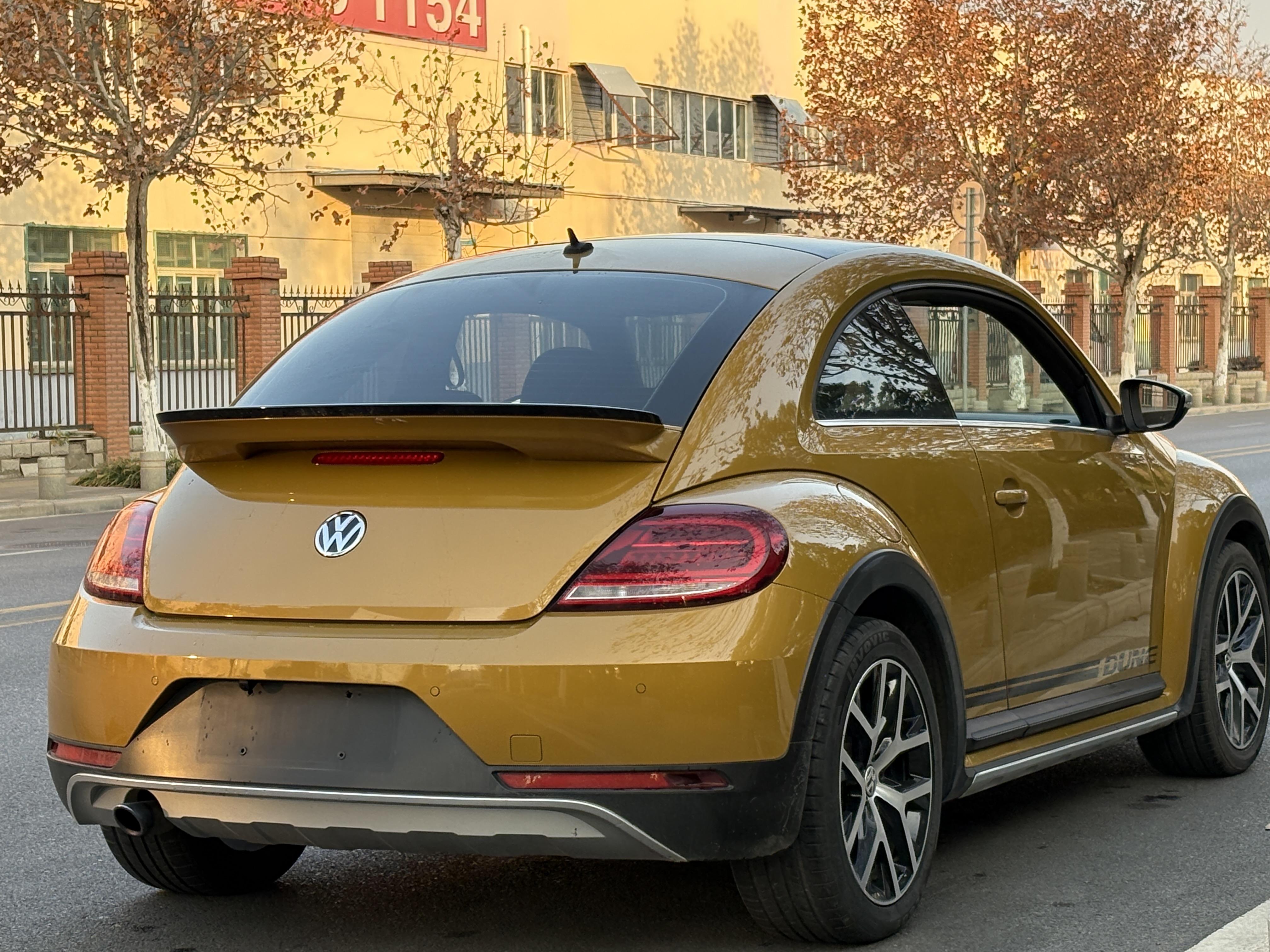 Volkswagen Beetle 2018 thumb 5