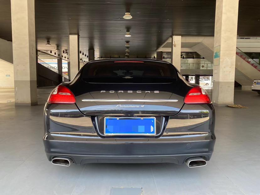 Porsche Panamera 2012 thumb 3