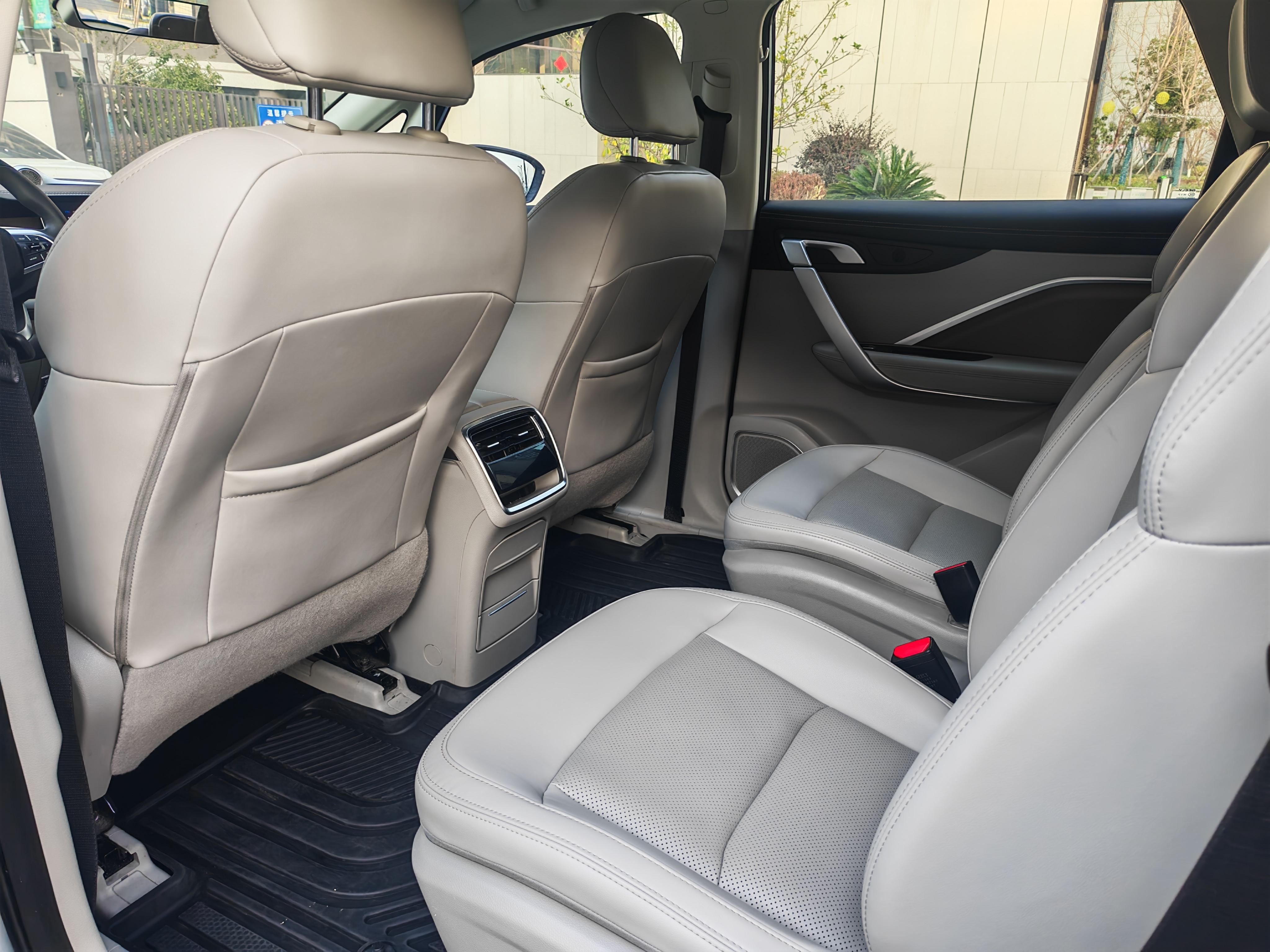 Geely Jiaji 2020 thumb 12