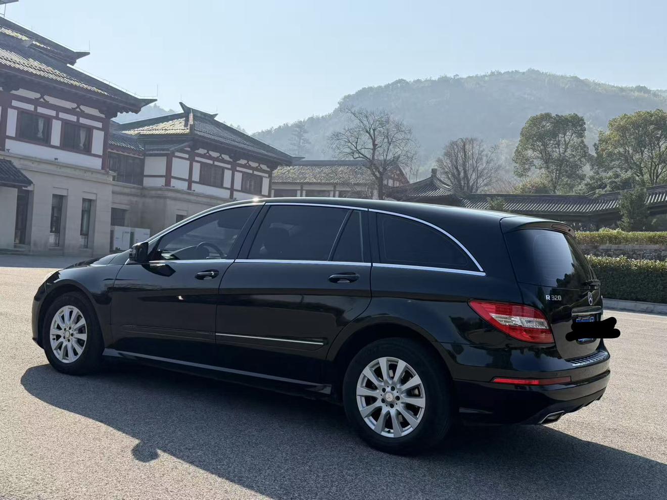 Mercedes-Benz R-Class 2015 thumb 3