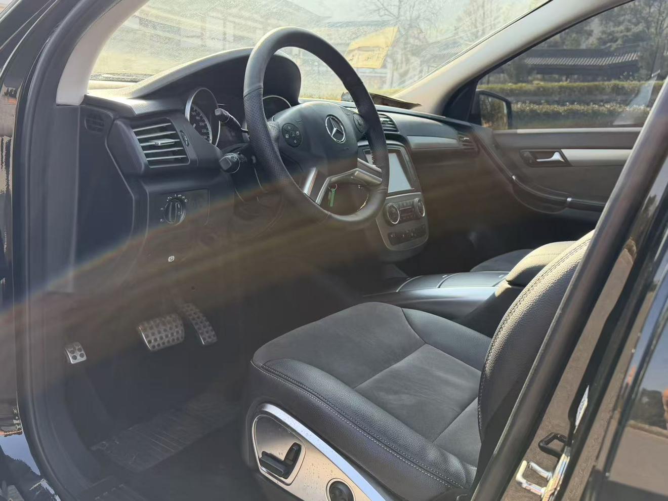Mercedes-Benz R-Class 2015 thumb 11
