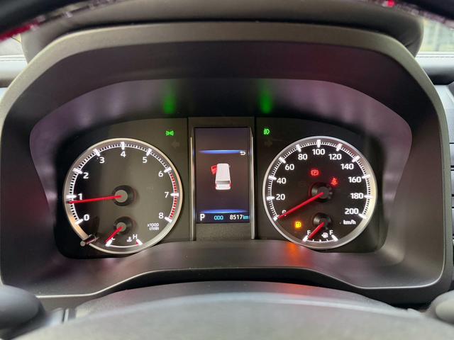 Toyota Granvia 2023 thumb 4