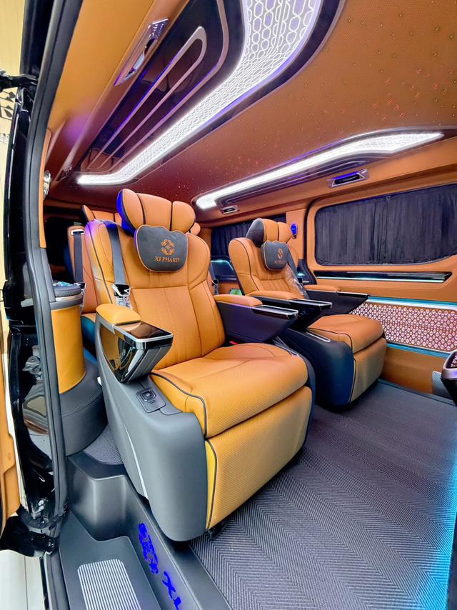Toyota HiAce 2025 thumb 8