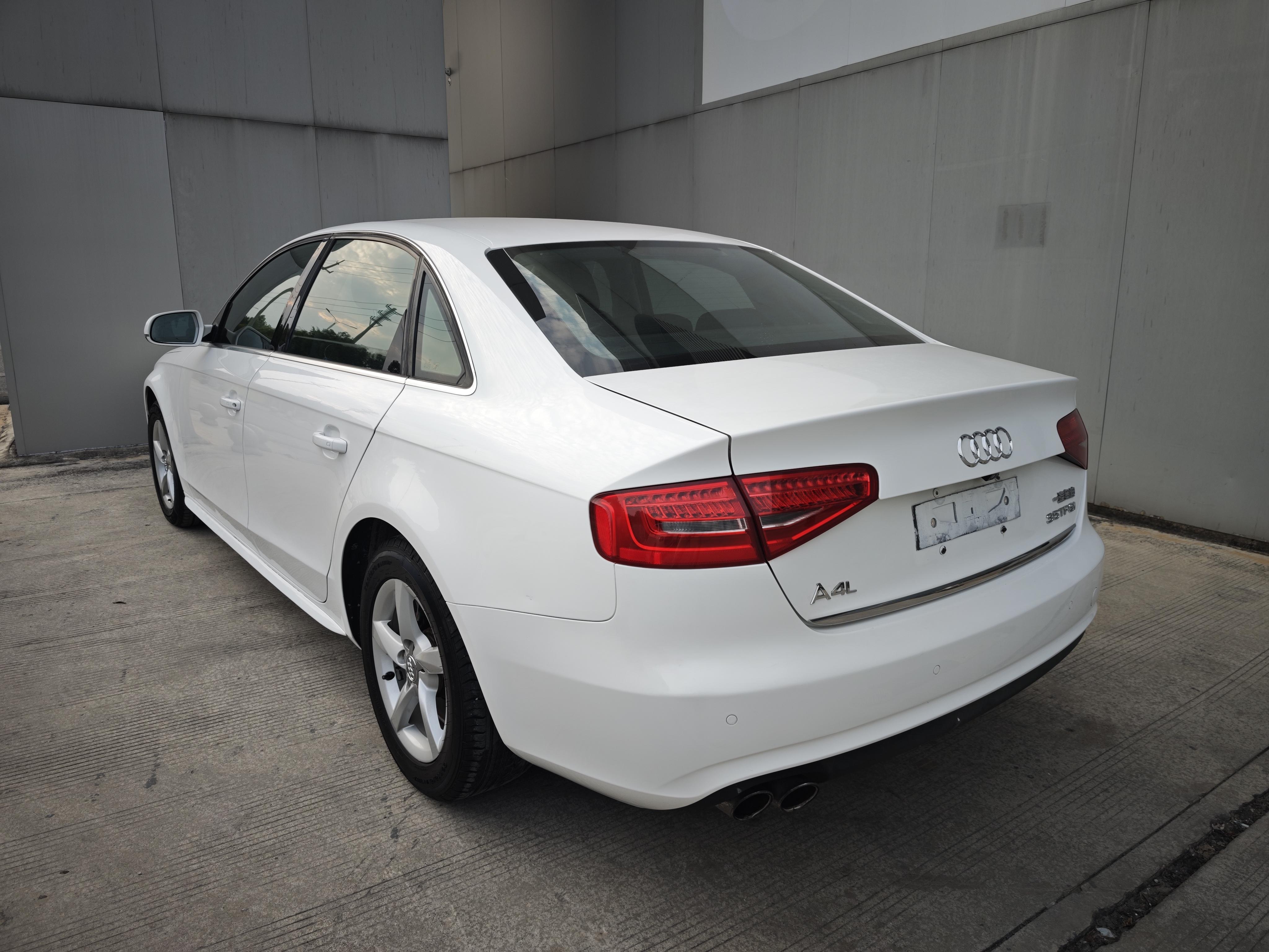 Audi A4 2014 thumb 2