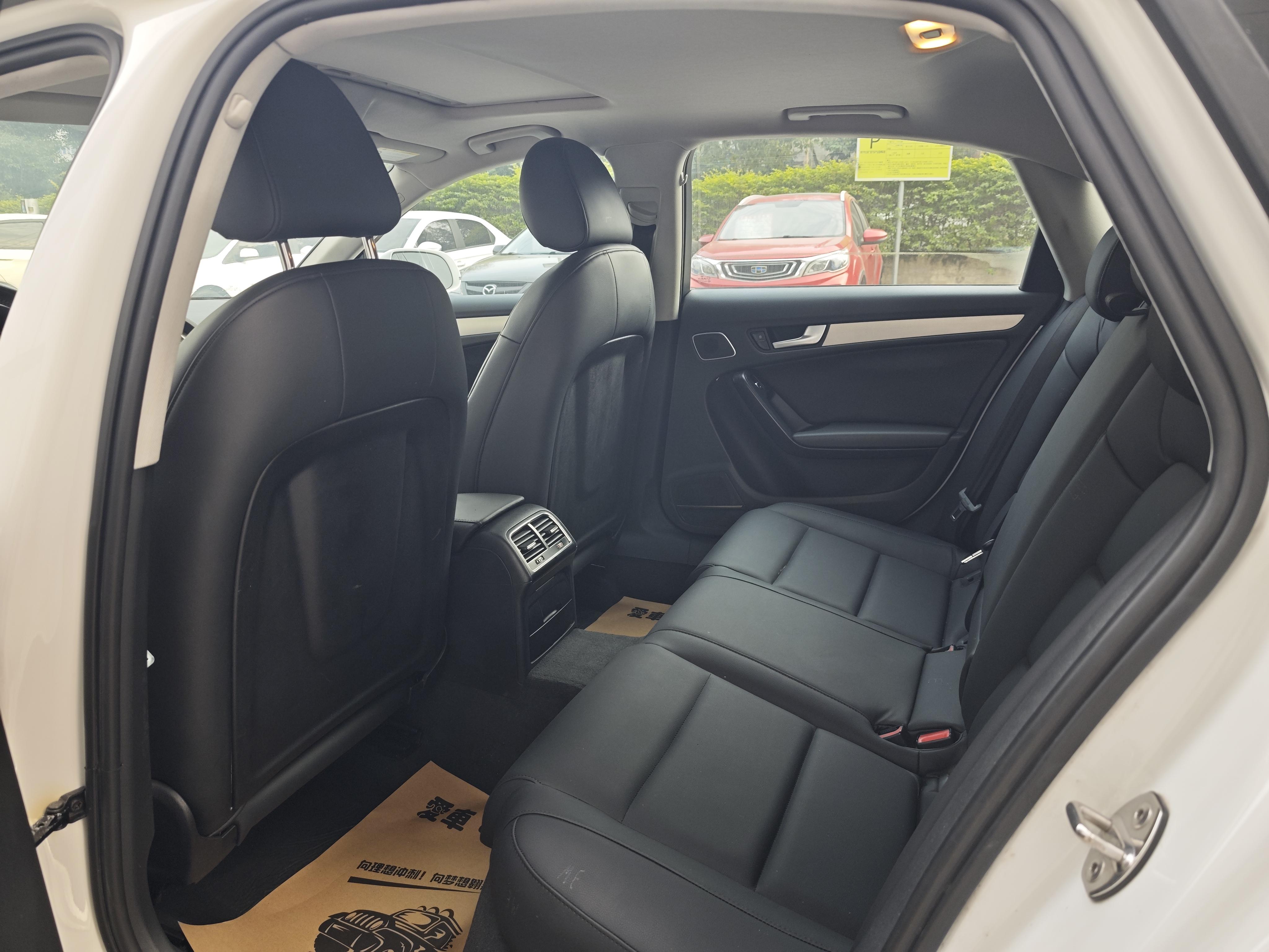 Audi A4 2014 thumb 9