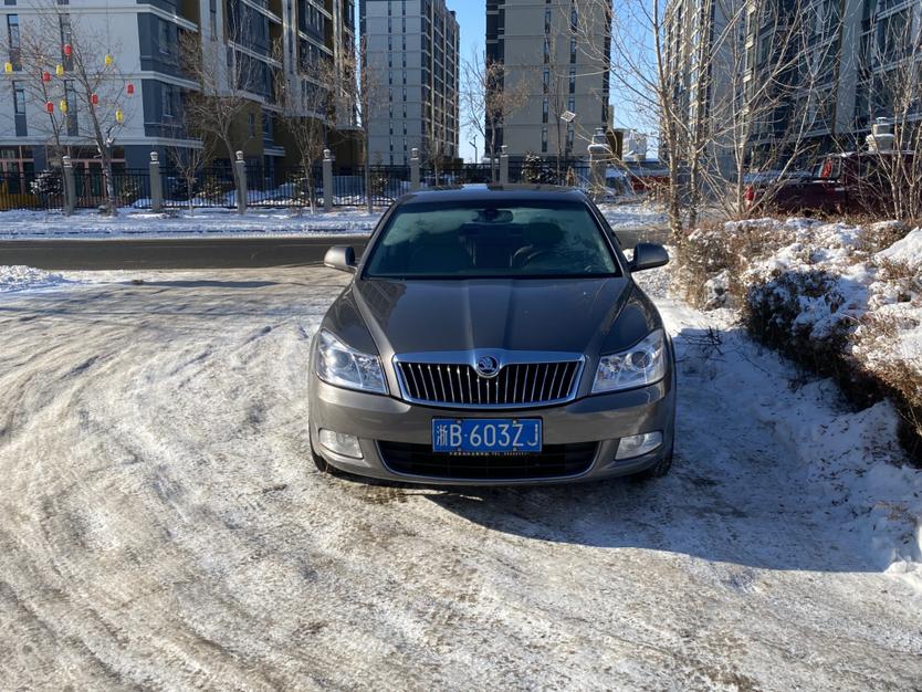 Skoda Octavia 2014 thumb 9