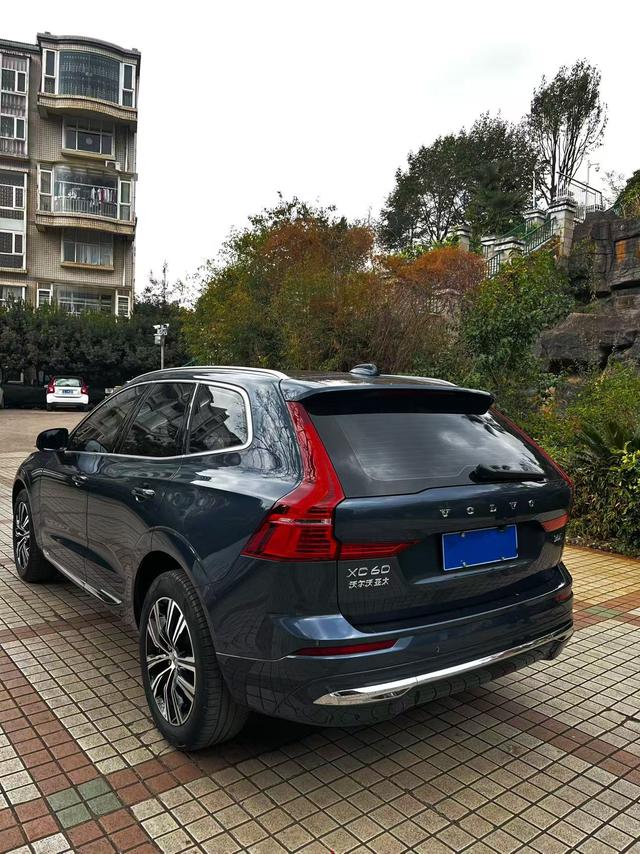 Volvo XC60 2022 thumb 6