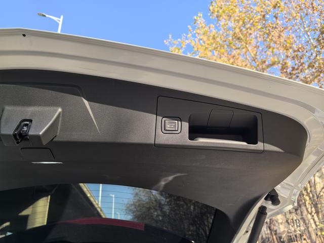 Cadillac XT5 2023 thumb 12