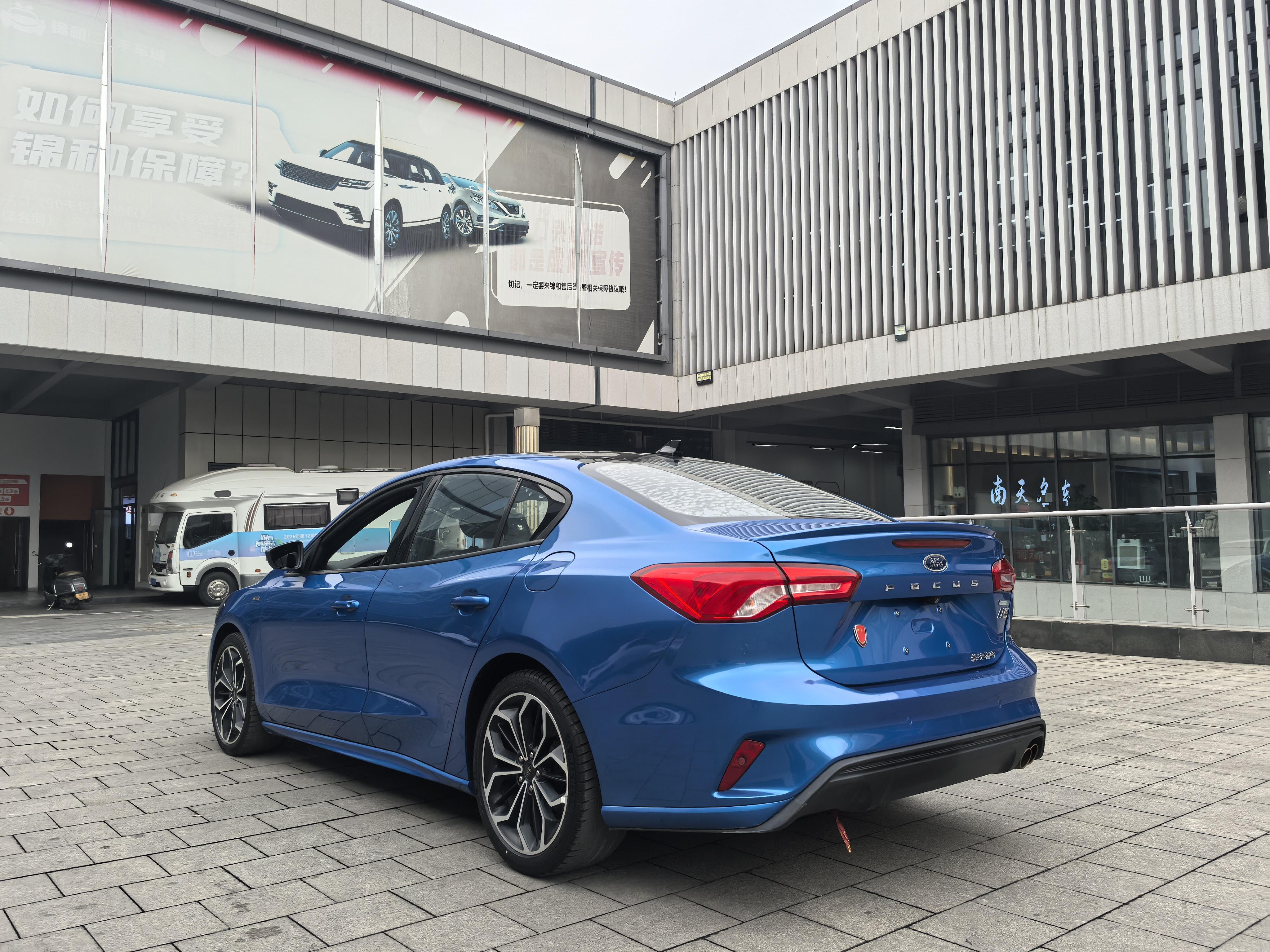 Ford Focus ST 2020 thumb 3