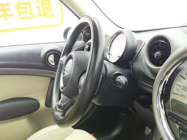Mini Countryman 2012 thumb 10