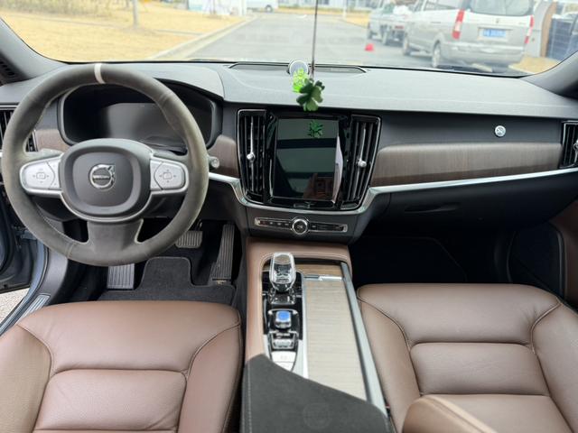 Volvo V90 2021 thumb 9