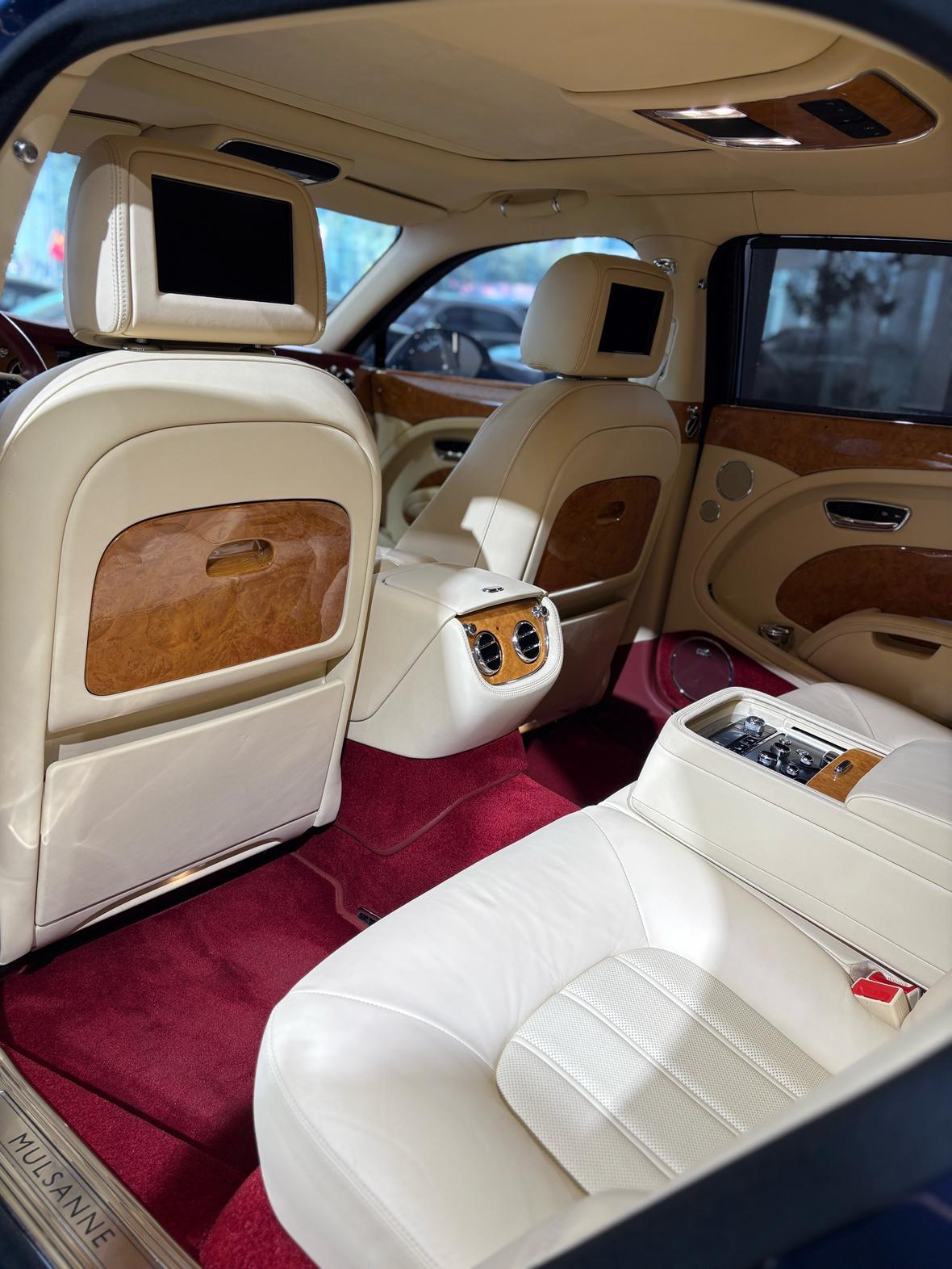 Bentley Mu Shang 2013 thumb 8