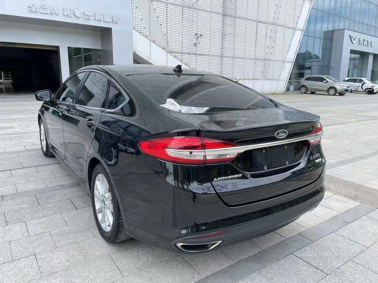Ford Mondeo 2018 thumb 11