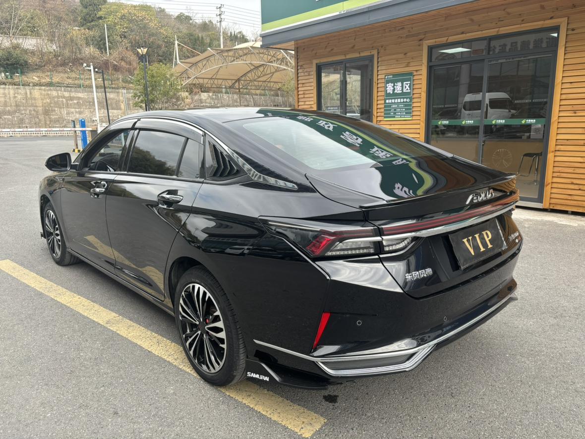 Dongfeng Aeolus Yixuan Max 2022 thumb 2