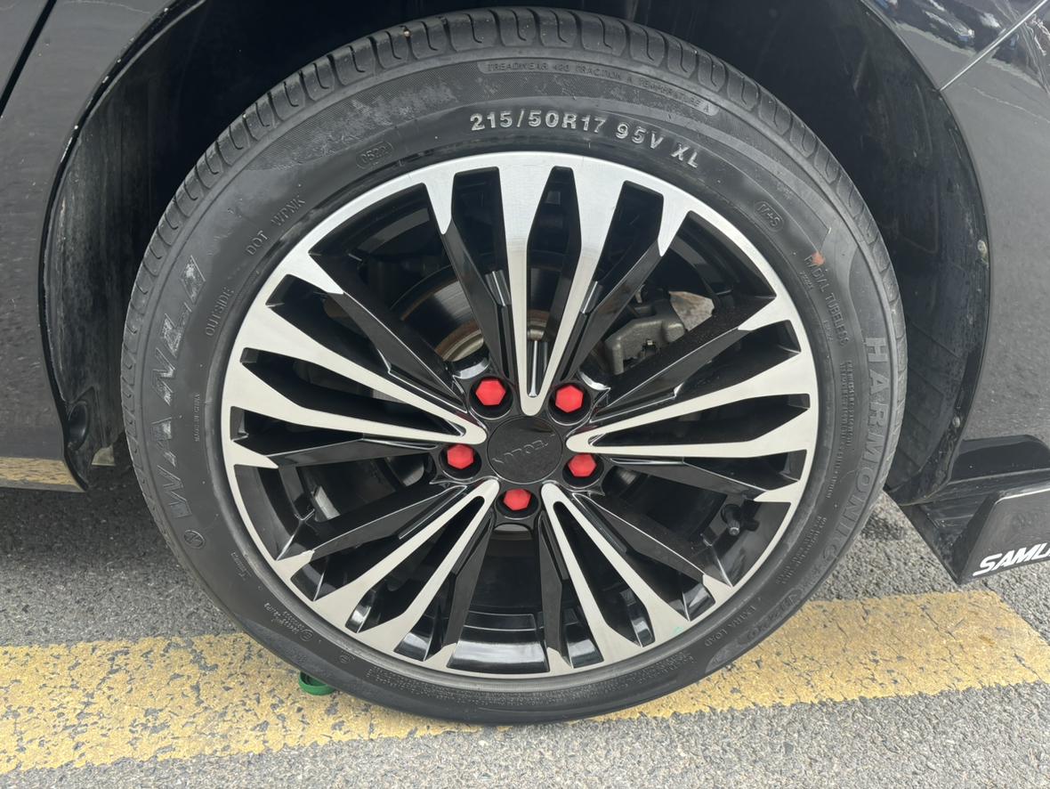 Dongfeng Aeolus Yixuan Max 2022 thumb 6
