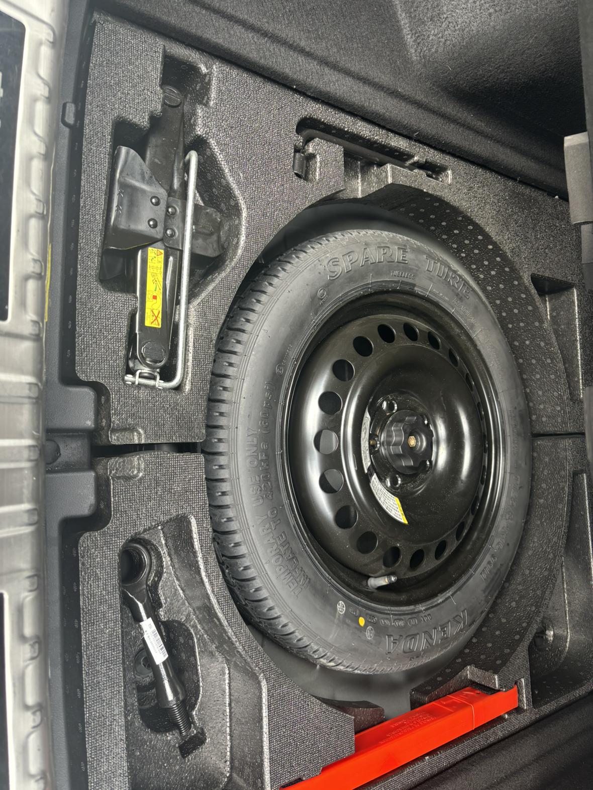 Dongfeng Aeolus Yixuan Max 2022 thumb 7