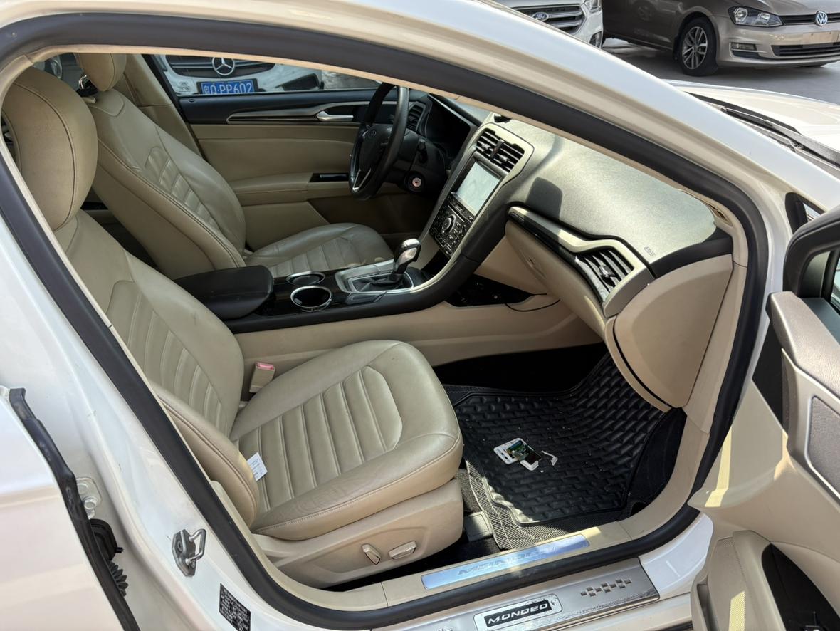 Ford Mondeo 2014 thumb 3