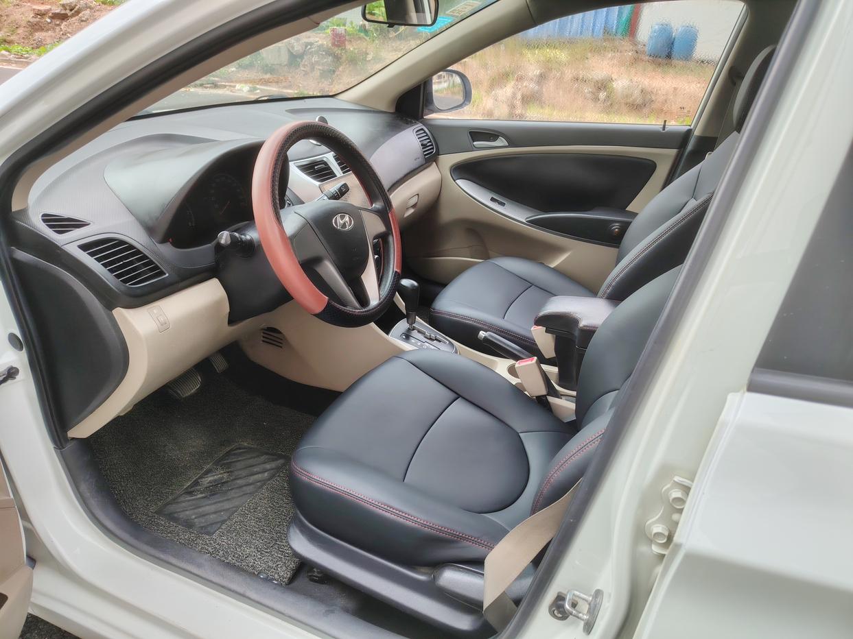 Hyundai Solaris 2016 thumb 8