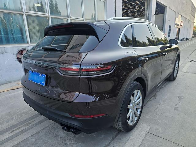 Porsche Cayenne 2019 thumb 3