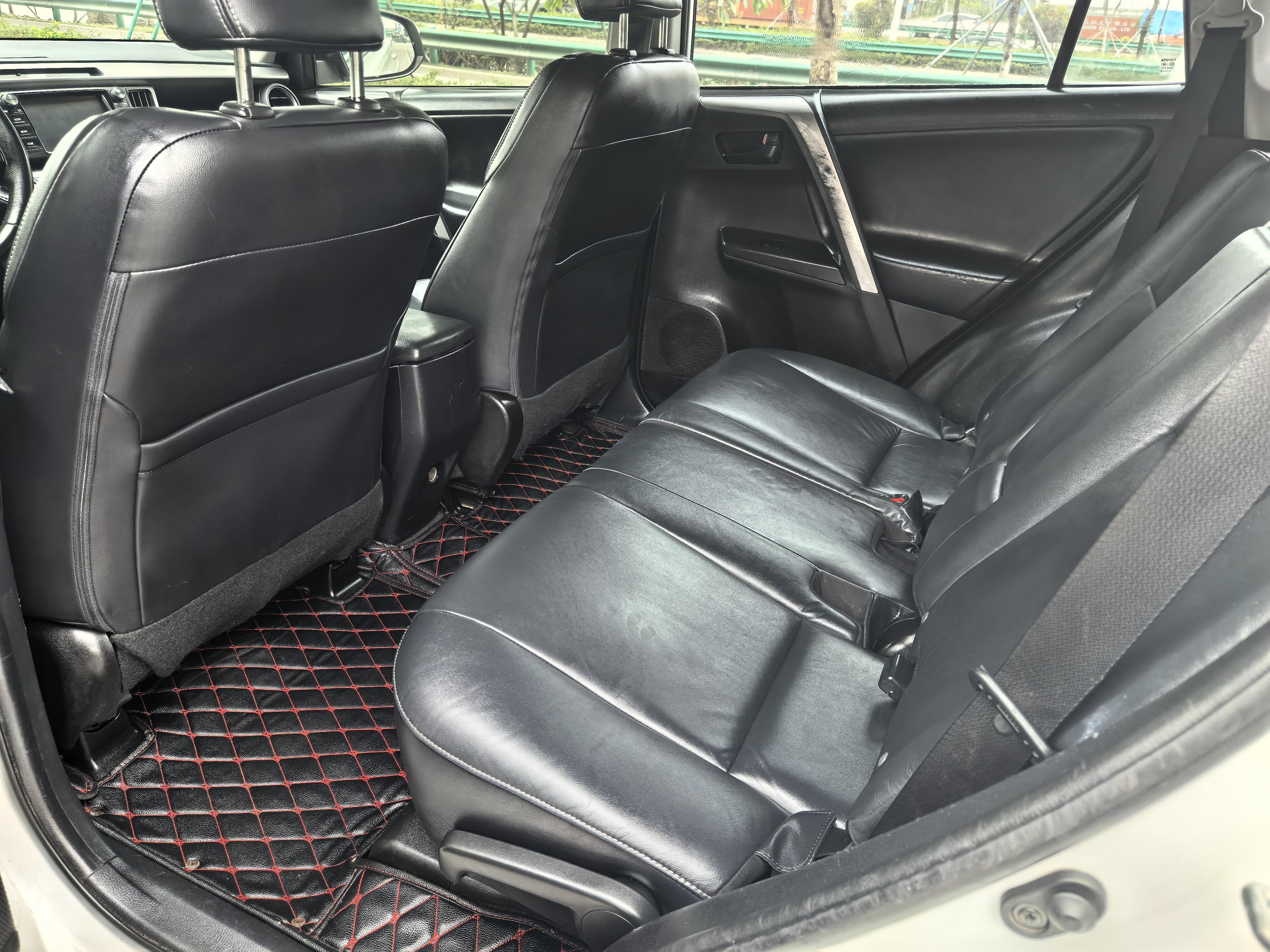 Toyota RAV4 2018 thumb 10