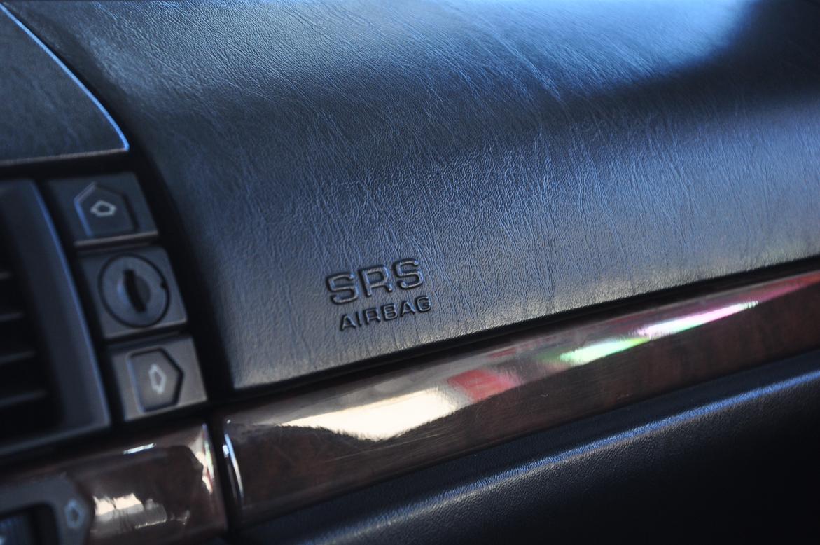 Mercedes-Benz S-Class 1993 thumb 3