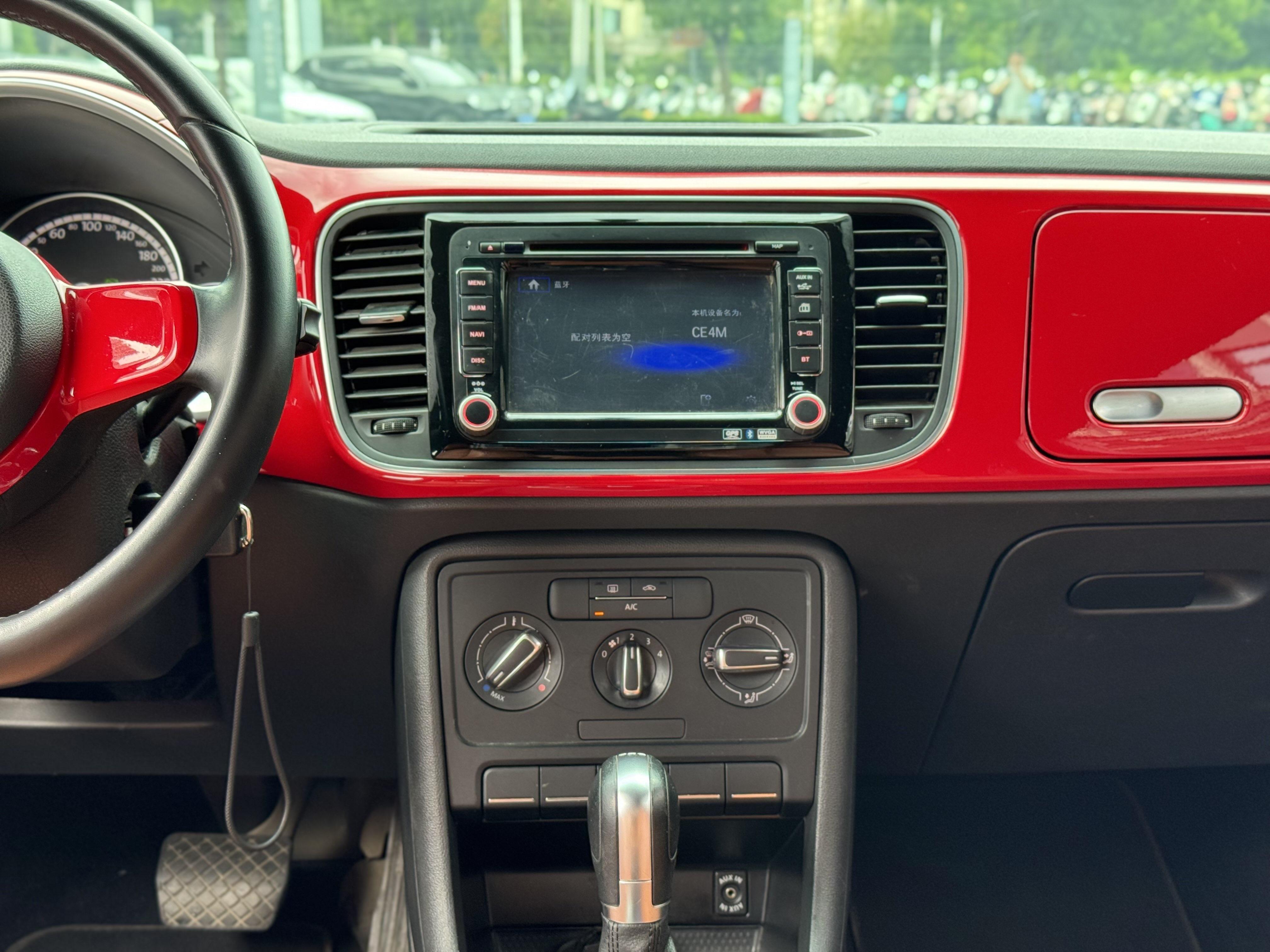 Volkswagen Beetle 2015 thumb 3