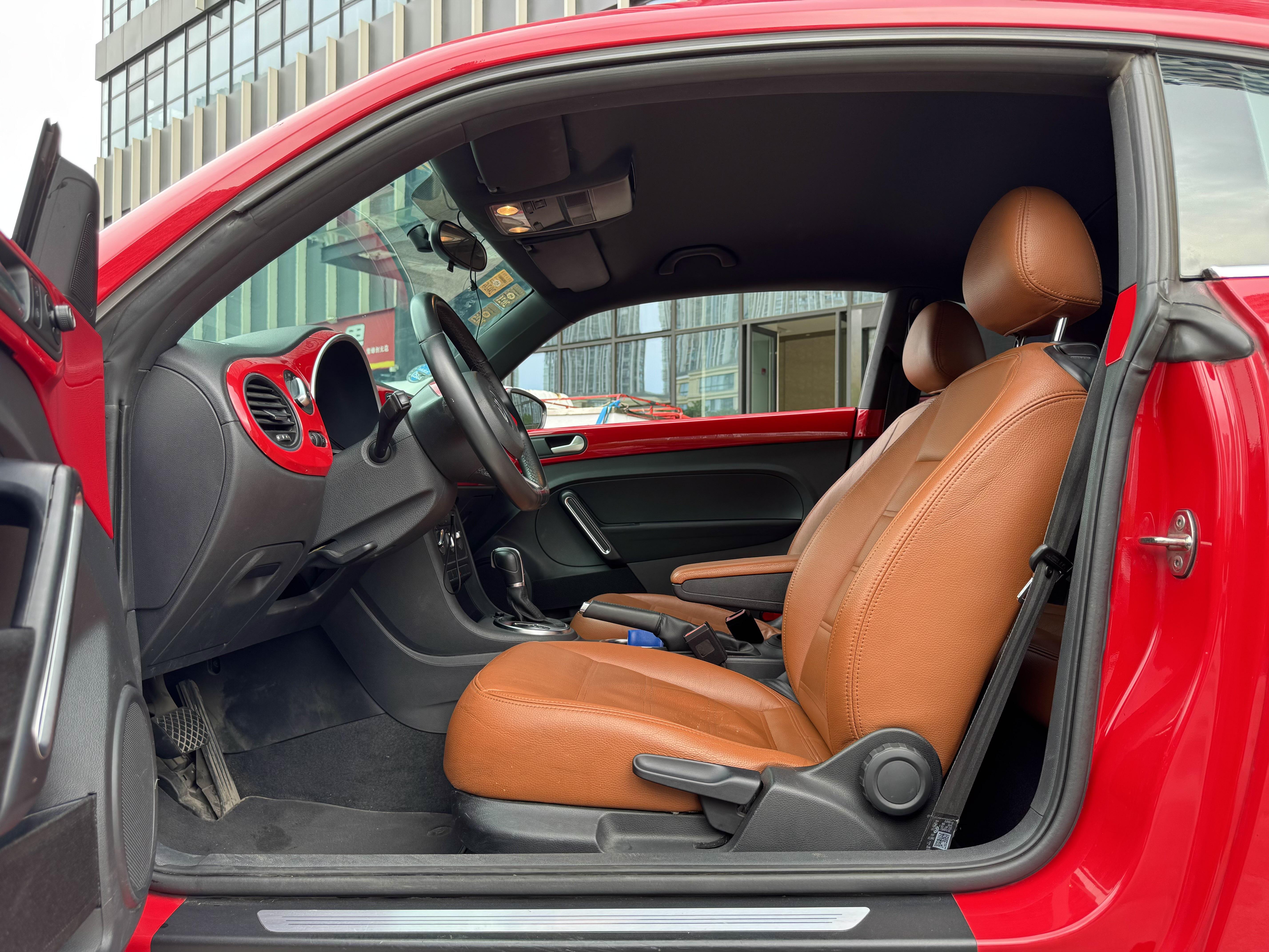 Volkswagen Beetle 2015 thumb 10