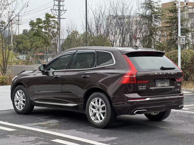 Volvo XC60 2020 thumb 5