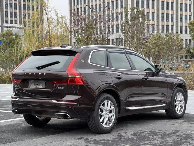 Volvo XC60 2020 thumb 7
