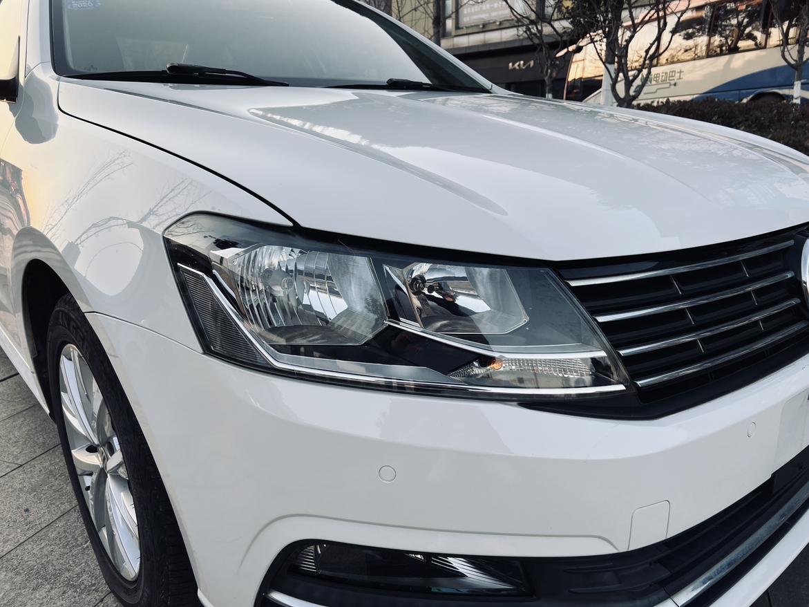 Volkswagen Lavida XR 2017 thumb 6