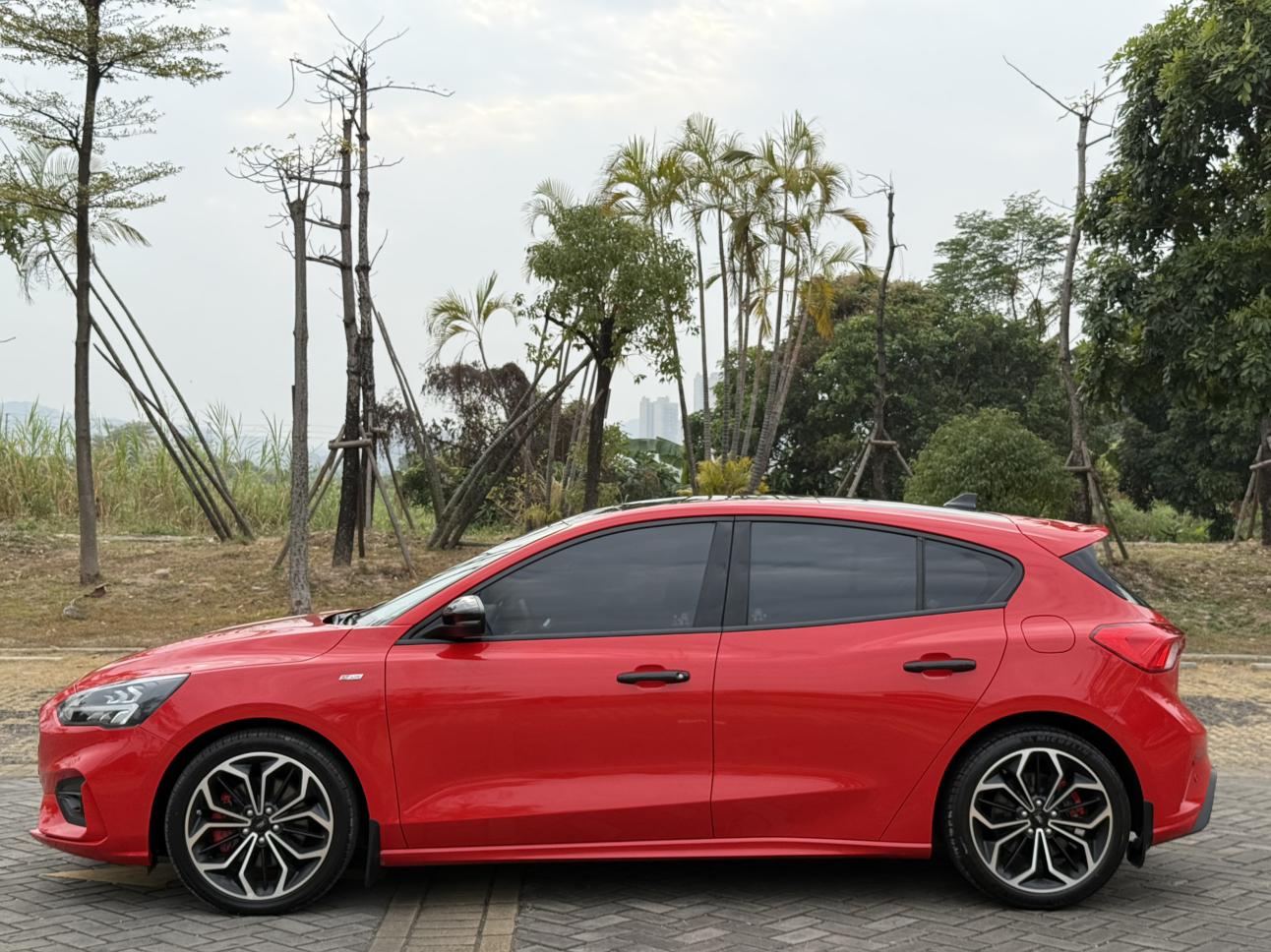 Ford Focus ST 2021 thumb 2