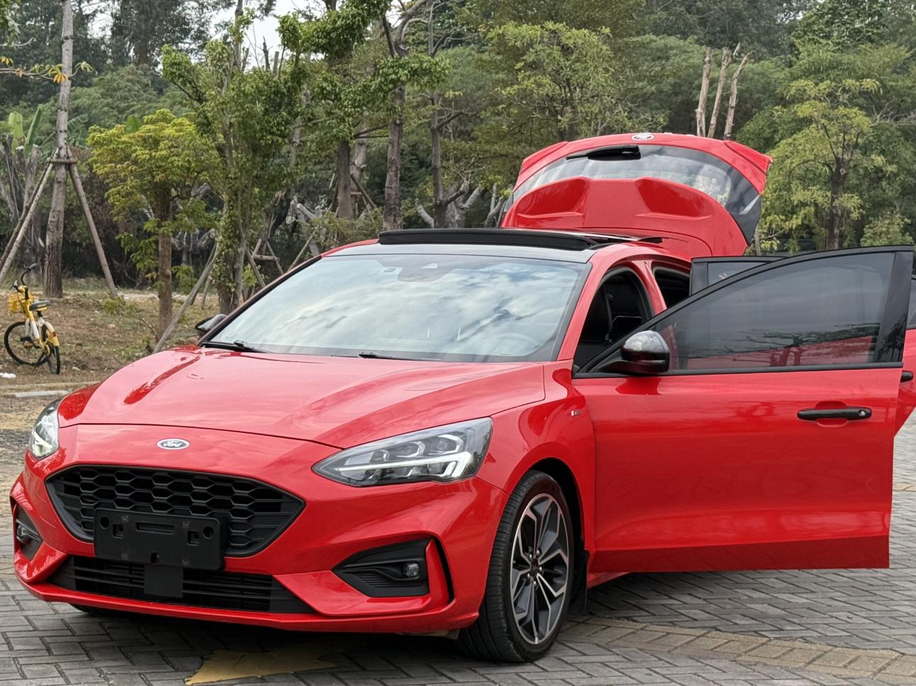 Ford Focus ST 2021 thumb 10