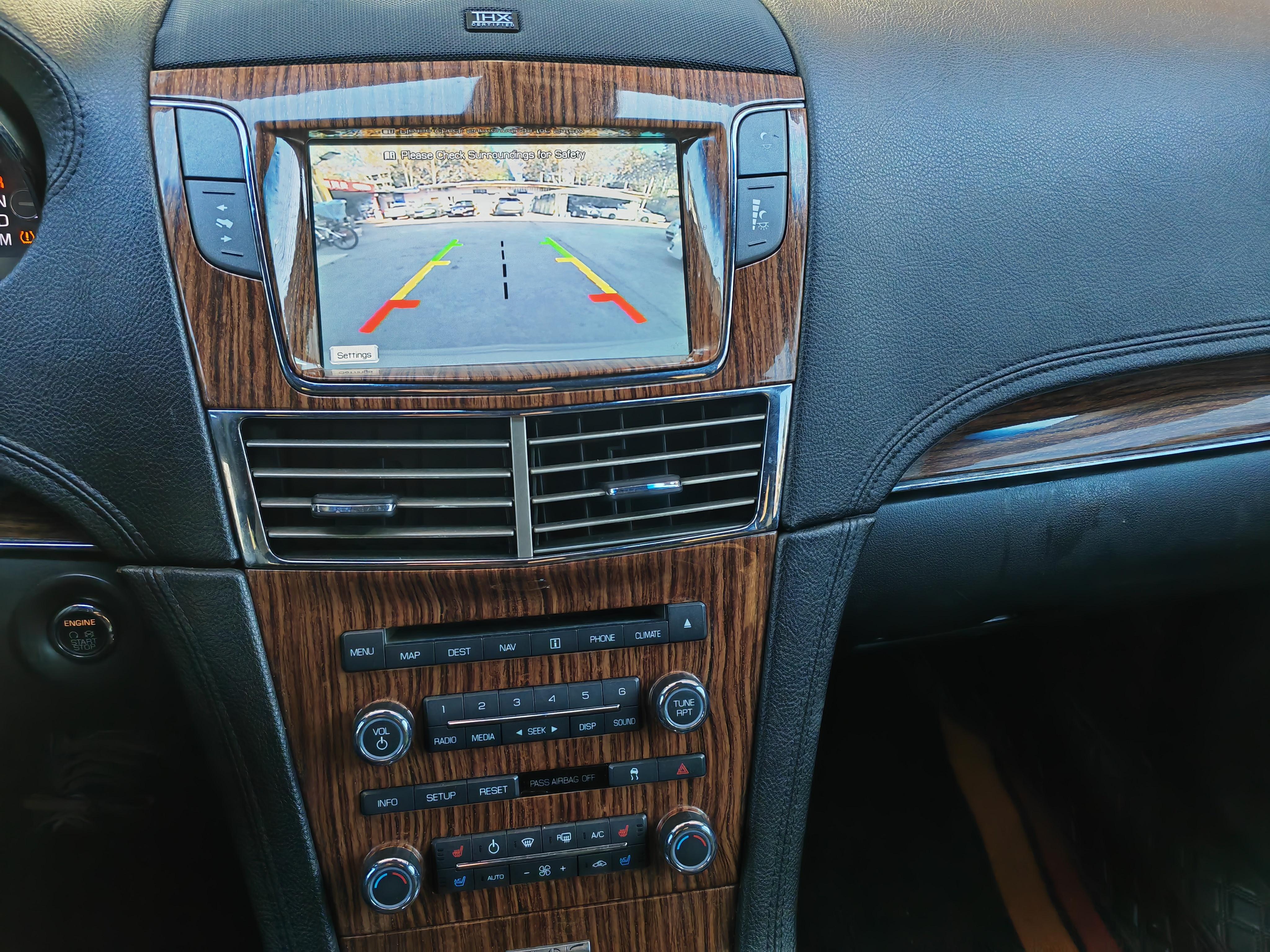 Lincoln MKT 2011 thumb 12
