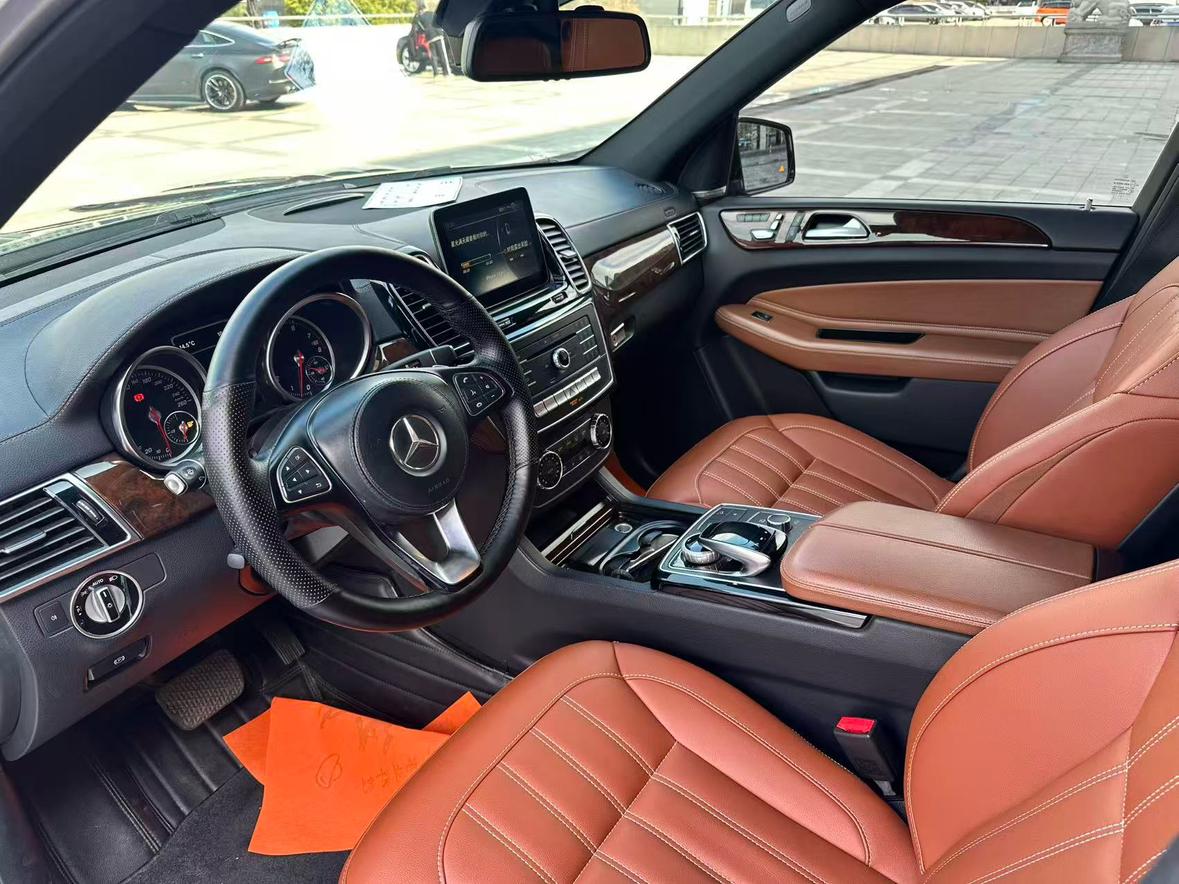 Mercedes-Benz GLS 2017 thumb 6