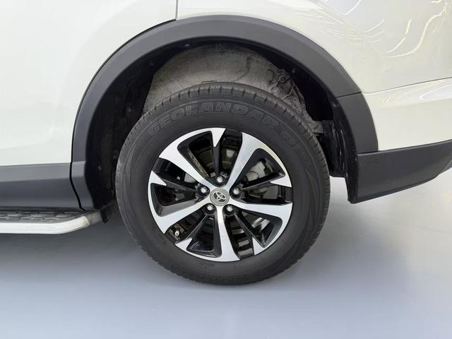 Toyota RAV4 2017 thumb 7