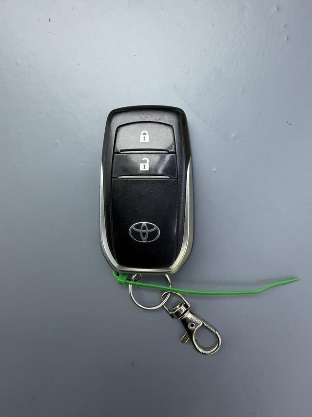 Toyota RAV4 2017 thumb 9